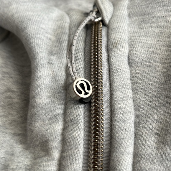 Lululemon Full-Zip Scuba Hoodie - Picture 5 of 6